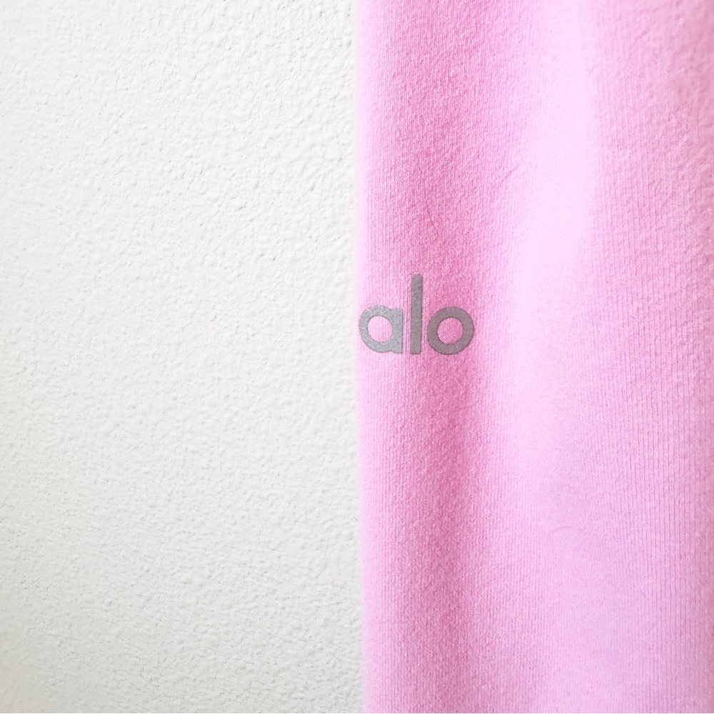 ALO Bubble Gum Pink Leggings - Picture 4 of 8